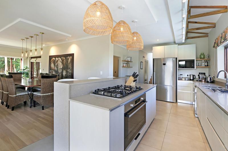 To Let 5 Bedroom Property for Rent in Hout Bay Western Cape